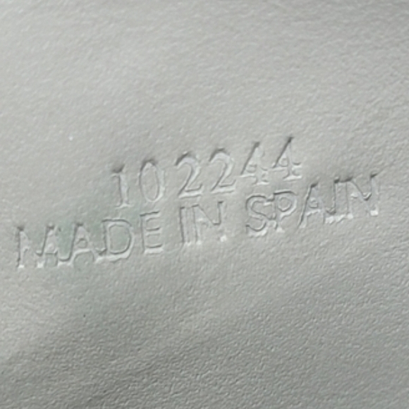 LOEWE Puzzle Multicolor Zipped Card Key Case Wallet - Picture 8 of 8